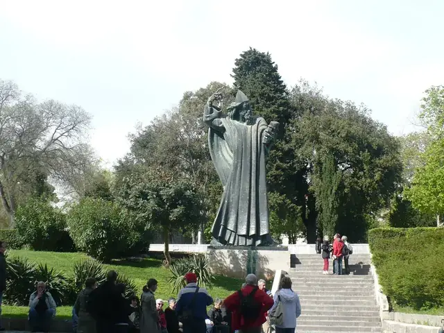 Grgur Ninski Statue, Split