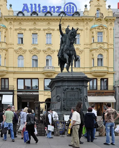 Ban Jelačić Square, Zagreb
