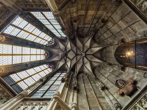 The vaulted ceiling of St Stephen&rsquo;s Cathedral